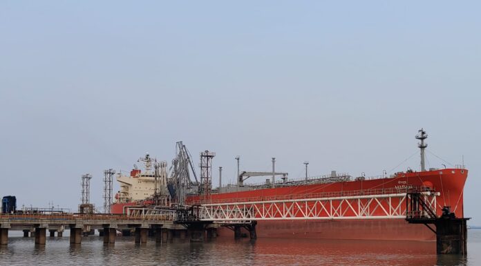 বন্দরের ২ টি বার্থ মেকানাইজ করার উদ্যোগ, বাড়বে রাজস্ব দাবি বন্দরের হলদিয়া